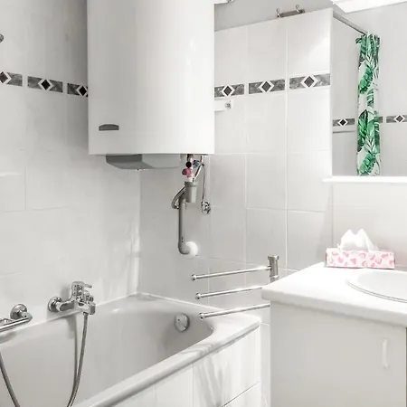Bel De 2 à Appartement *