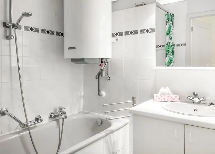 2 Bedroom In 公寓 *